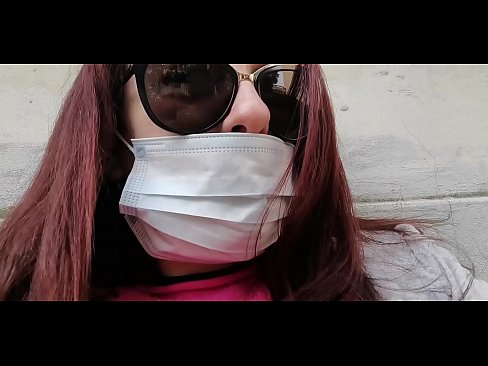 ❤️ Nikoletta qo'shnisidan qasos oladi va garajida siydi (Maxsus Covid19 Italiya karantini) ❤️ Super seksda bizda ☑